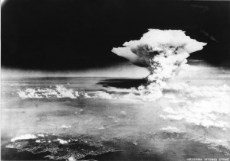 Hiroshima-bomb.jpg